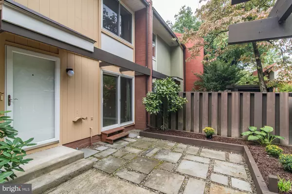 Reston, VA 20190,1339 NORTHGATE SQ