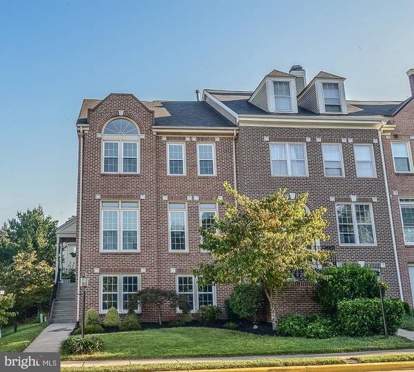 5564 SULLY LAKE DR, Centreville, VA 20120