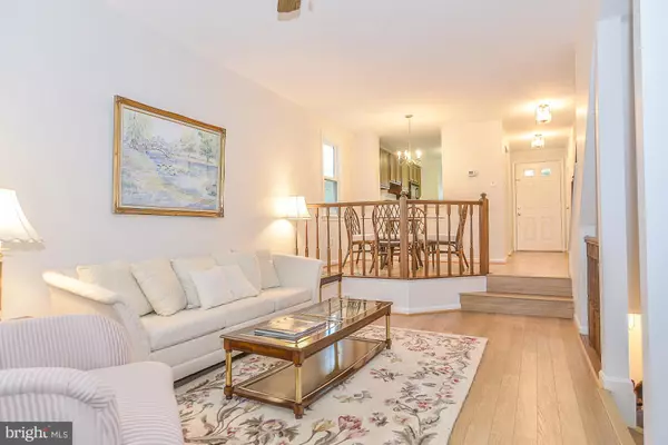 Reston, VA 20191,11203 SILENTWOOD LN