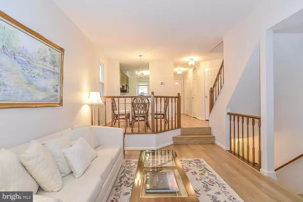 Reston, VA 20191,11203 SILENTWOOD LN
