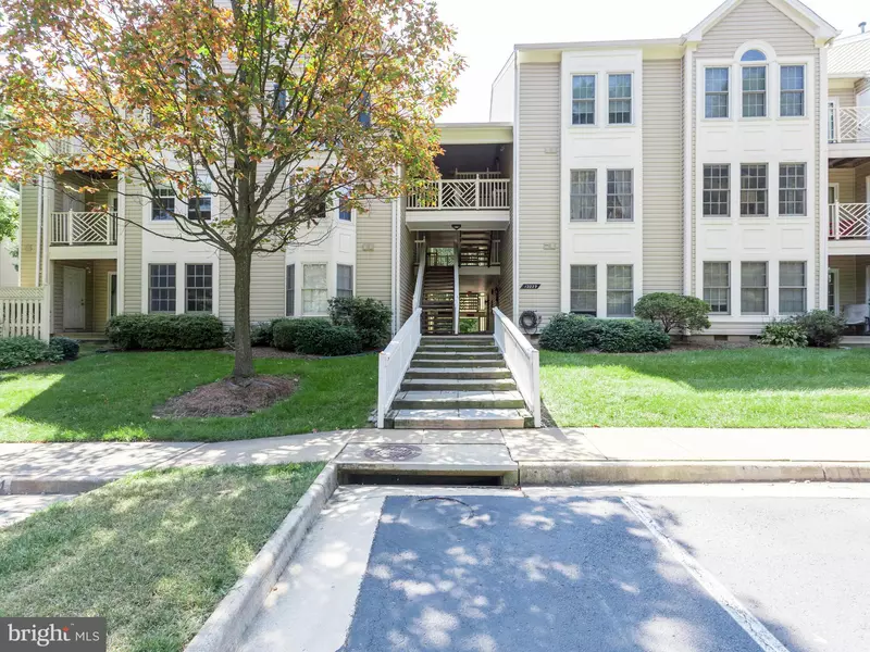 12229 FAIRFIELD HOUSE DR #211A, Fairfax, VA 22033