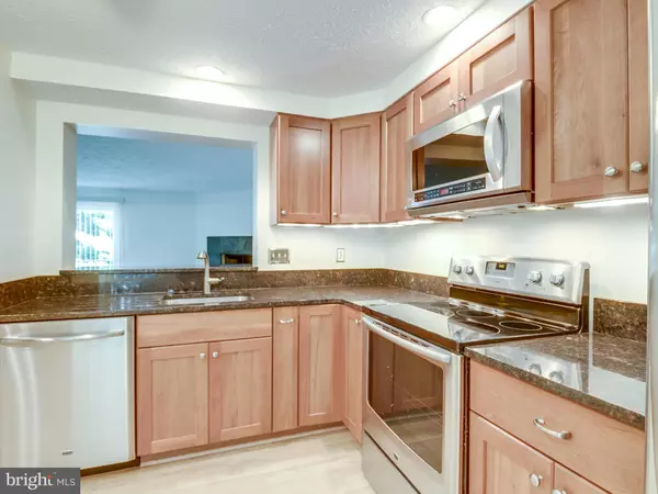 Reston, VA 20191,11038 GRANBY CT