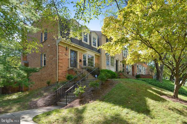 2211 MCLEAN PARK RD, Falls Church, VA 22043