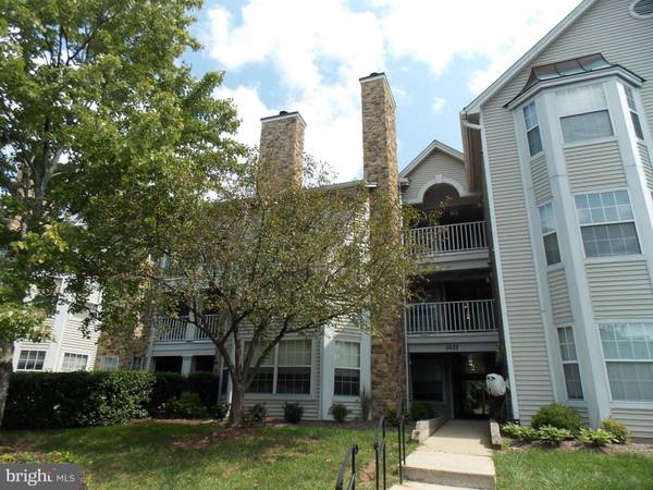 5632 WILLOUGHBY NEWTON DR #14, Centreville, VA 20120