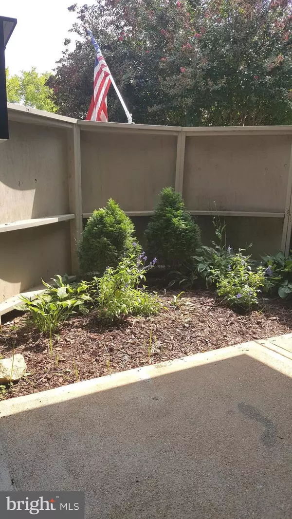 Reston, VA 20190,1802 SHORE CT