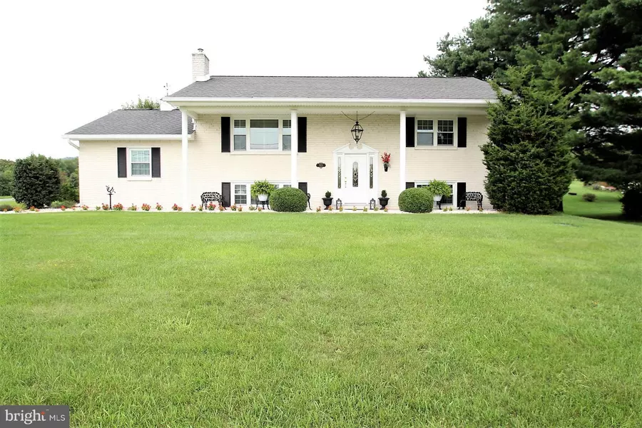 7933 MAPLEVILLE RD, Boonsboro, MD 21713