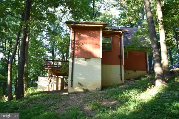 Front Royal, VA 22630,830 MASSANUTTEN MOUNTAIN DR