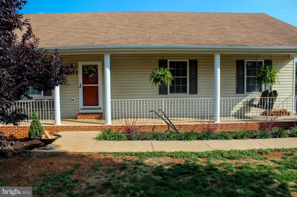 Front Royal, VA 22630,1072 STUART DR