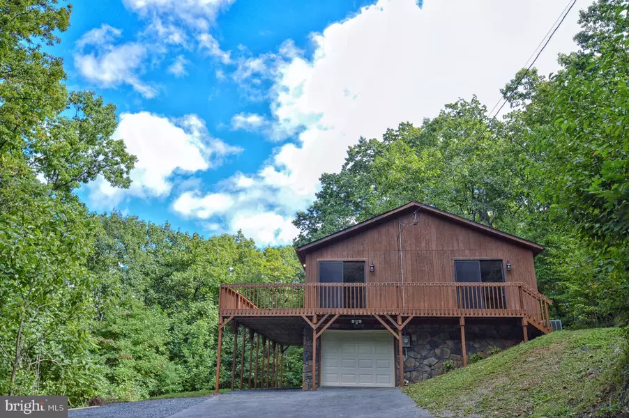 2 CHESTNUT OAK CT, Front Royal, VA 22630