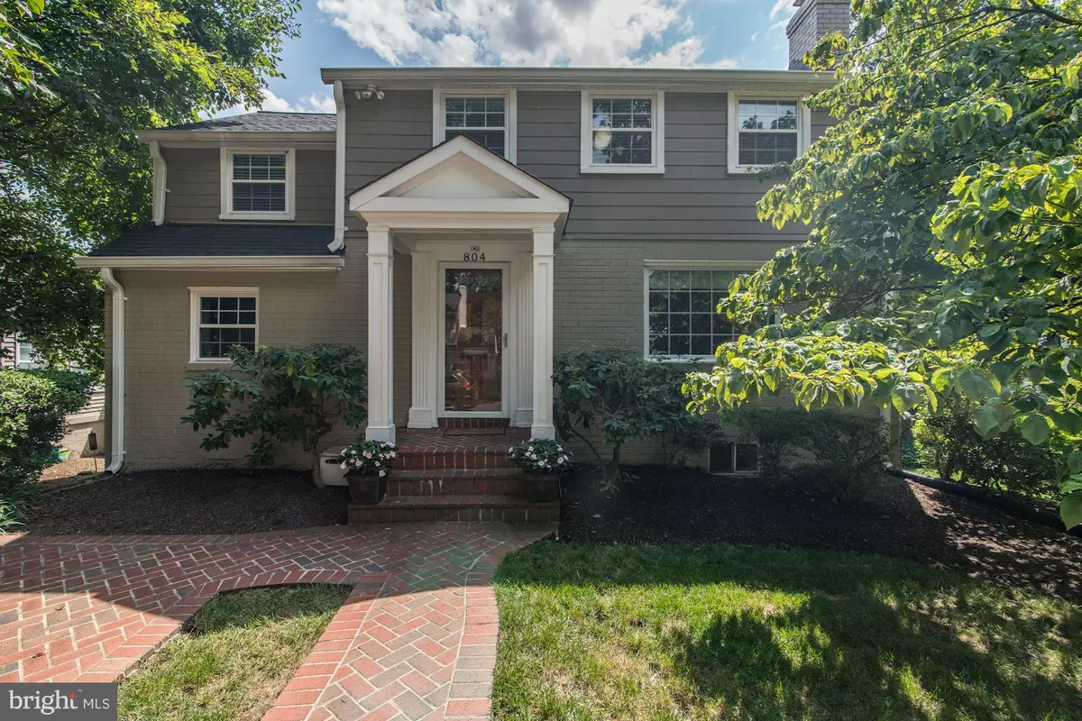 Alexandria, VA 22305,804 GRAND VIEW DR