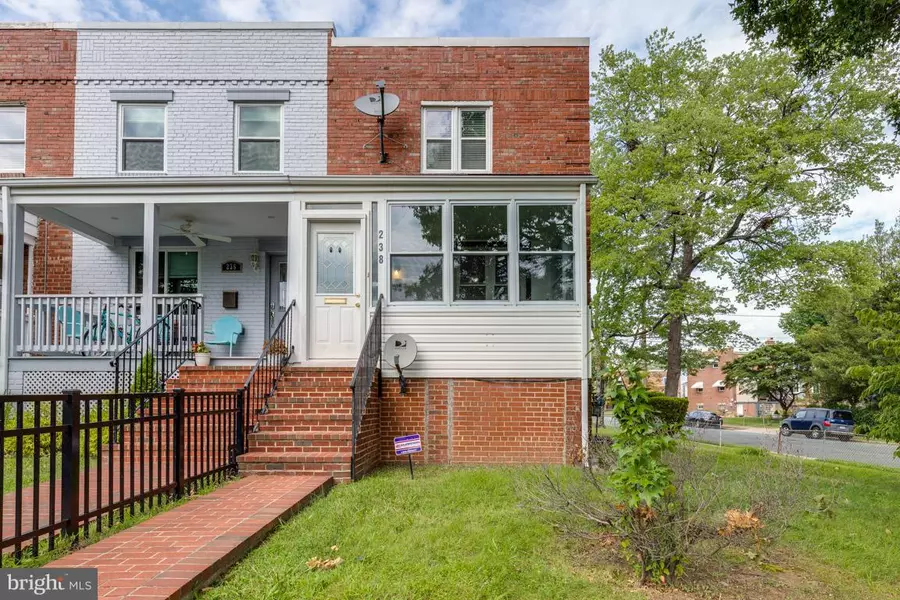 238 WESMOND DR, Alexandria, VA 22305