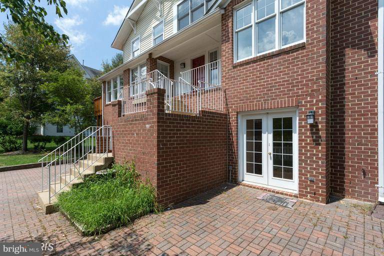 Sterling, VA 20165,20441 TAPPAHANNOCK PL
