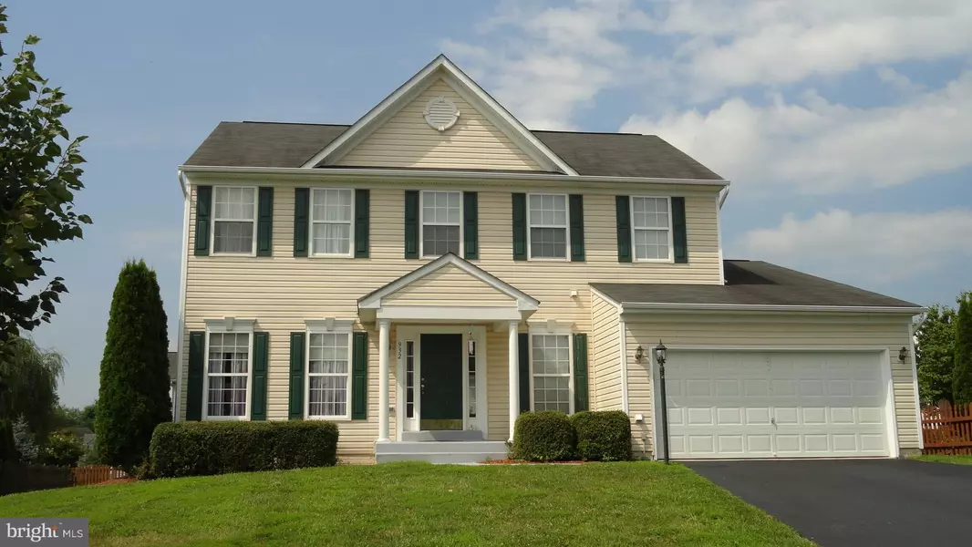 932 DEVONSHIRE CIR, Purcellville, VA 20132