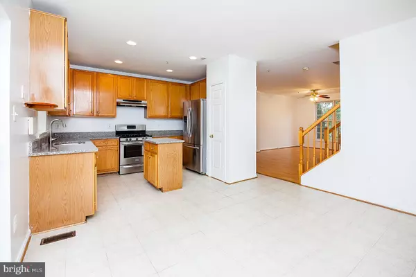 Chantilly, VA 20152,43452 KATLING SQ