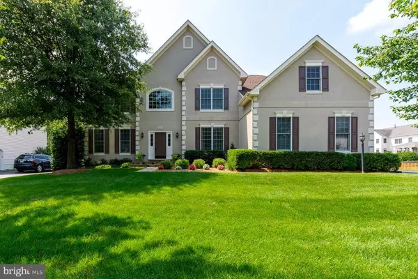 42523 LONGACRE DR, Chantilly, VA 20152