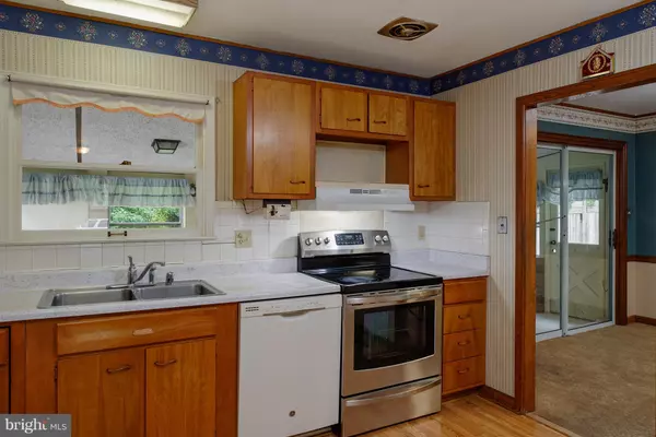 Sterling, VA 20164,800 GREENTHORN AVE S