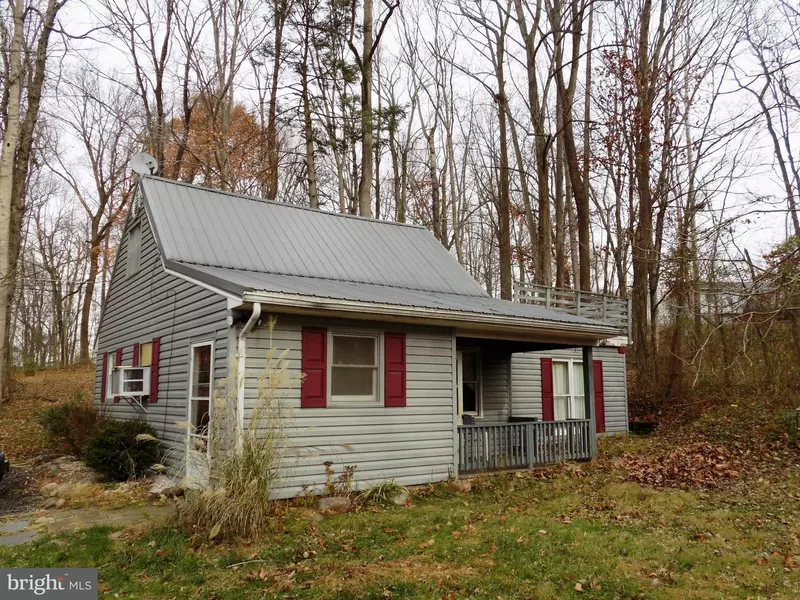 644 FALLING WATERS DR, Falling Waters, WV 25419