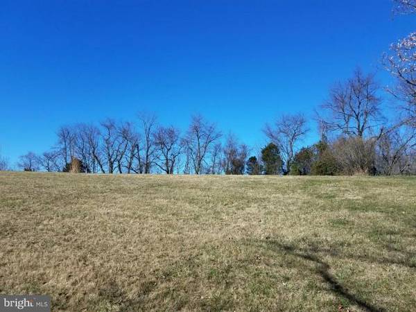 Martinsburg, WV 25404,2A EQUESTRIAN WAY