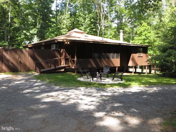 Hedgesville, WV 25427,89 RUFFED GROUSE LANE