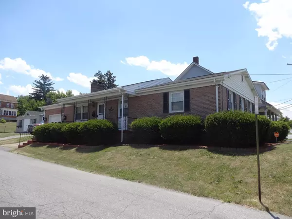 400 CYPRESS WAY, Martinsburg, WV 25401