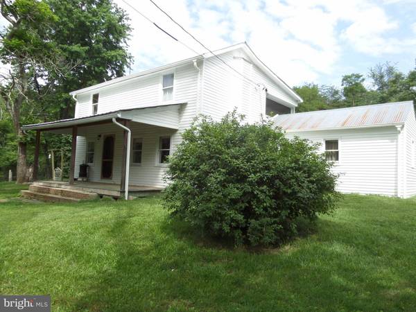 2833 MCCUBBINS HOLW, Gerrardstown, WV 25420