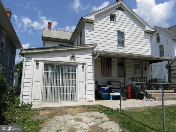 Martinsburg, WV 25401,664 WINCHESTER AVE