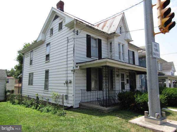 Martinsburg, WV 25401,664 WINCHESTER AVE