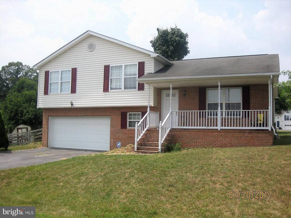 Martinsburg, WV 25404,16 LADYSLIPPER CT