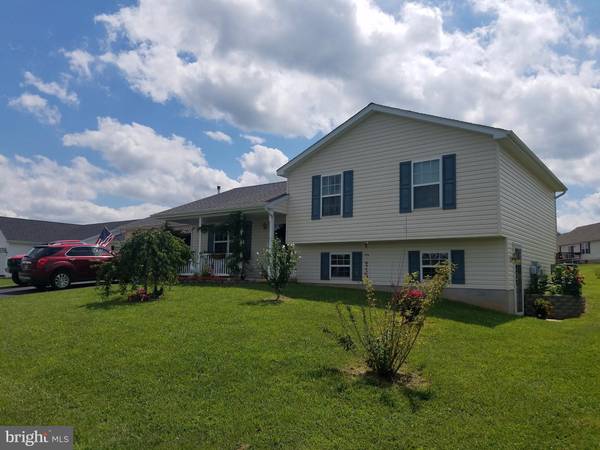 63 SPYGLASS DR, Martinsburg, WV 25403