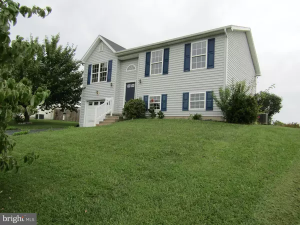 187 UNIVERSE DR, Martinsburg, WV 25404