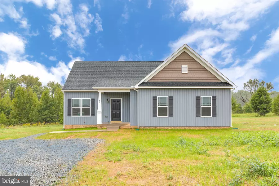 404 HIDDEN FARM DR, Mineral, VA 23117