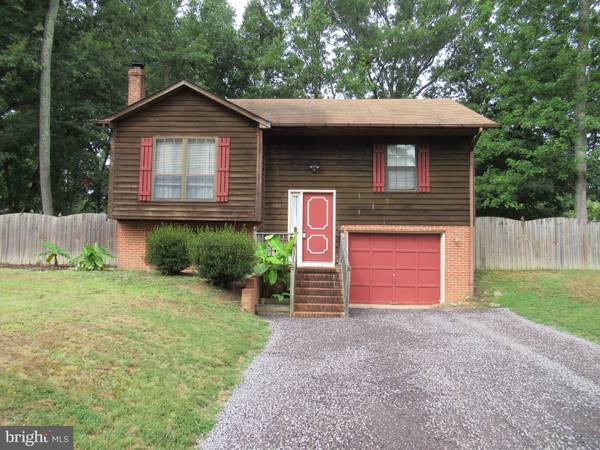 308 GALAXIE DR, Fredericksburg, VA 22407