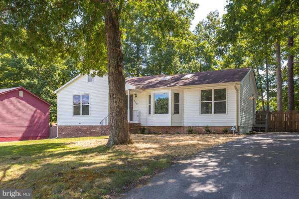 216 GALLIMORE DR, Fredericksburg, VA 22407