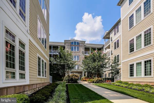 8820 SHINING OCEANS WAY #404, Columbia, MD 21045