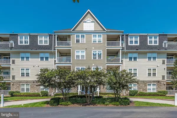 2520 WATERSIDE DR #213, Frederick, MD 21701