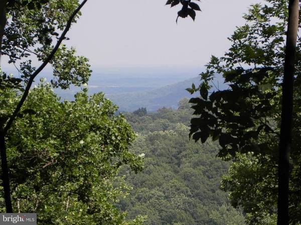 OLD SKI LODGE, Washington, VA 22747