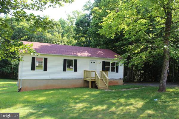 5206 SUMERDUCK RD, Sumerduck, VA 22742