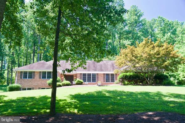 5920 HUNTON WOOD DR, Broad Run, VA 20137