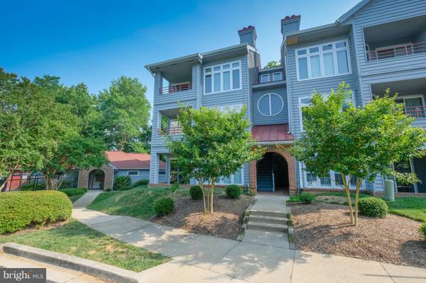 1144 LAKE HERON DR #1B, Annapolis, MD 21403