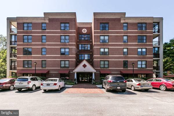 602 MCKINSEY PARK DR #101, Severna Park, MD 21146