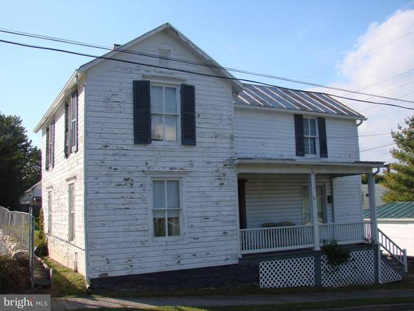 6 WILSON AVE, Luray, VA 22835