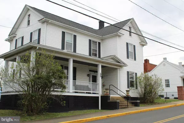 Luray, VA 22835,11 COURT ST