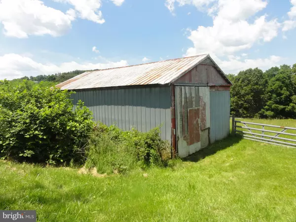 Luray, VA 22835,1922 HOLLOW RUN RD