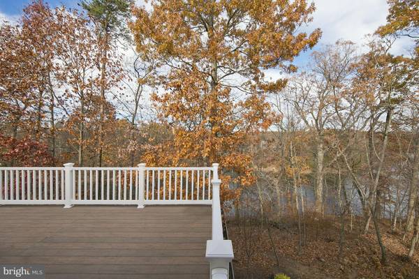 140 RUFFED GROUSE CT, Lake Frederick, VA 22630