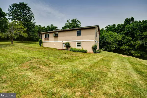 Berryville, VA 22611,282 KINSKY LN