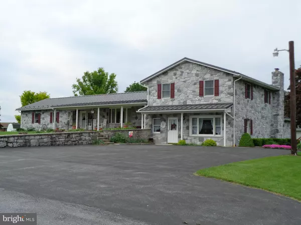 5549 OAKWOOD DR, Mercersburg, PA 17236