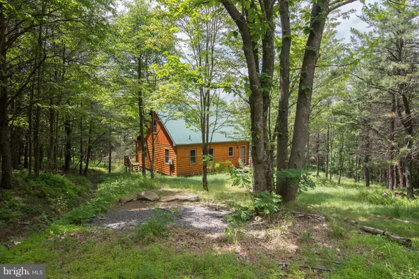 628 BLACK OAK DR, Moorefield, WV 26836