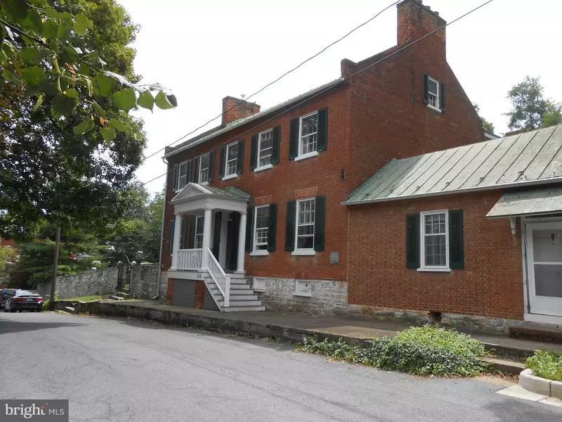 104 WEST NEW ST, Shepherdstown, WV 25443