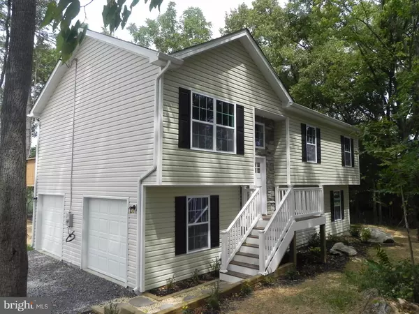 70 THOMAS JEFFERSON CIR, Ranson, WV 25438