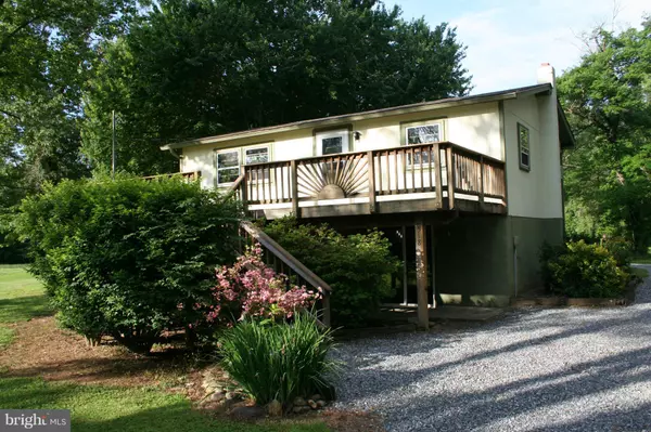 518 ROCKY RD, Stanardsville, VA 22973